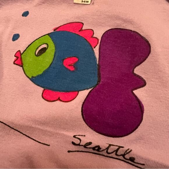 Handmade Hand Painted Seattle Fish One Piece with Matching skull Cap size 3-6m - Picture 5 of 7